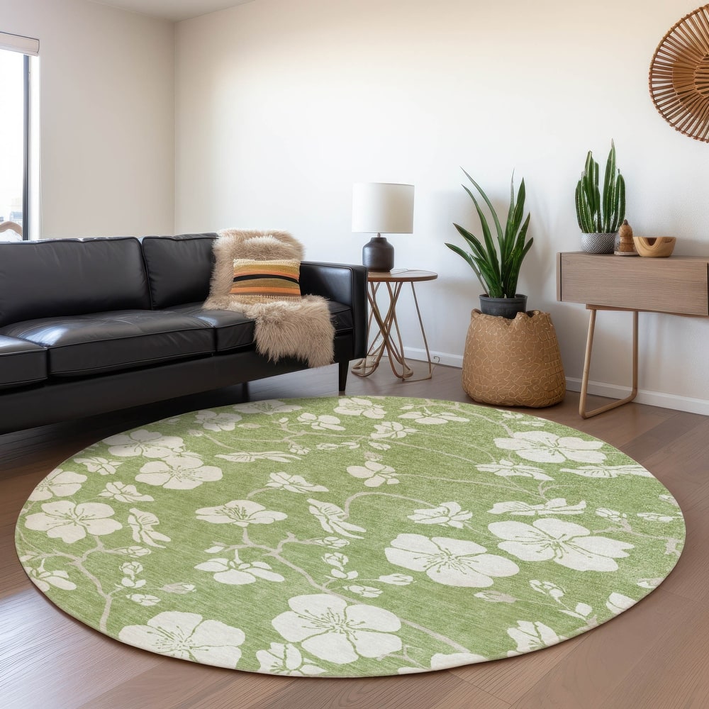 Machine Washable Indoor/ Outdoor Calm Floral Chantille Rug