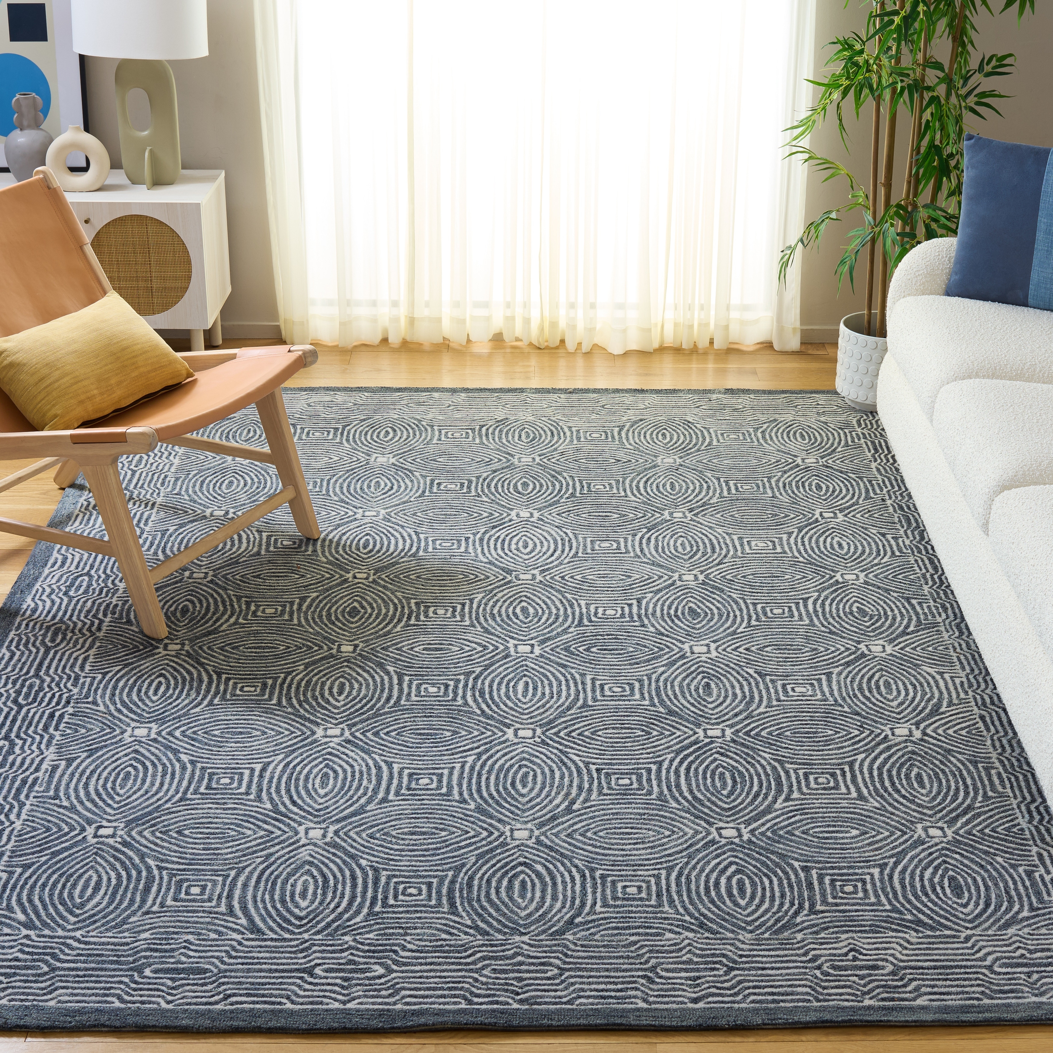 SAFAVIEH Handmade Micro-Loop Marve Transitional Wool Rug