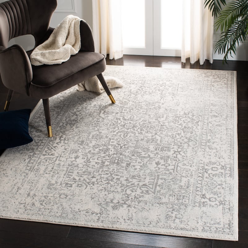 SAFAVIEH Evoke Quinn Vintage Distressed Rug - 5'1" x 7'6" - Ivory/Grey