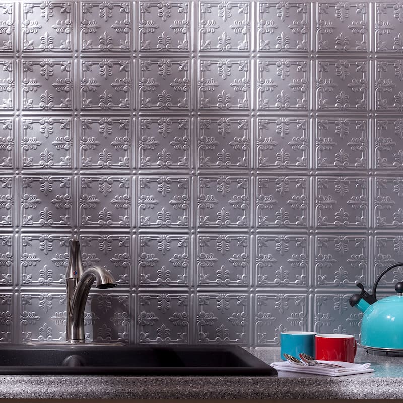 FASÄDE Traditional Style 10 Decorative Vinyl Backsplash Panel