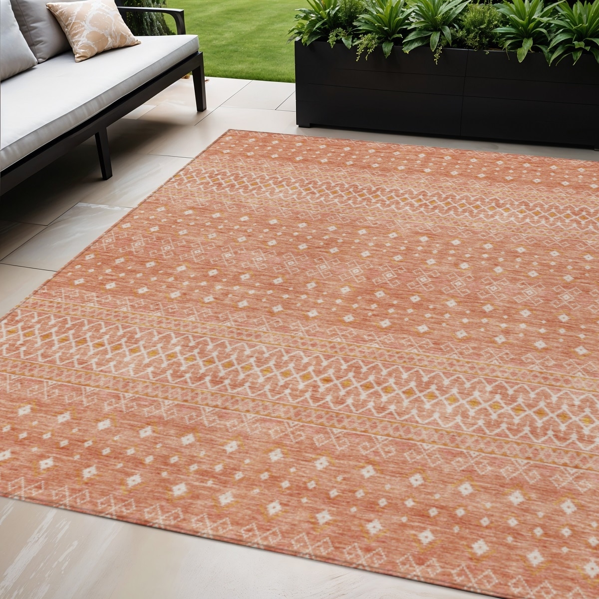 5' X 8' Salmon Gold And Ivory Tribal Washable Indoor Outdoor Area Rug - 5' Octagon