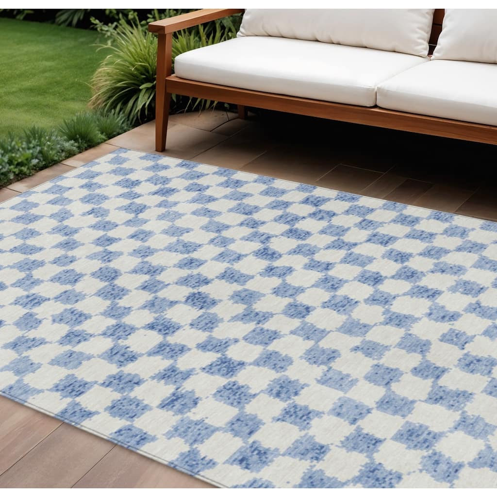 HomeRoots Geometric Transitional Rectangle Outdoor Rug