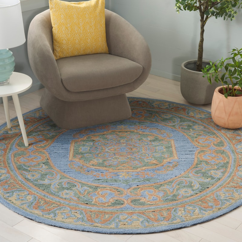 SAFAVIEH Handmade Savonnerie Radolija Traditional Wool Rug - 6' Round - Pink/Gold