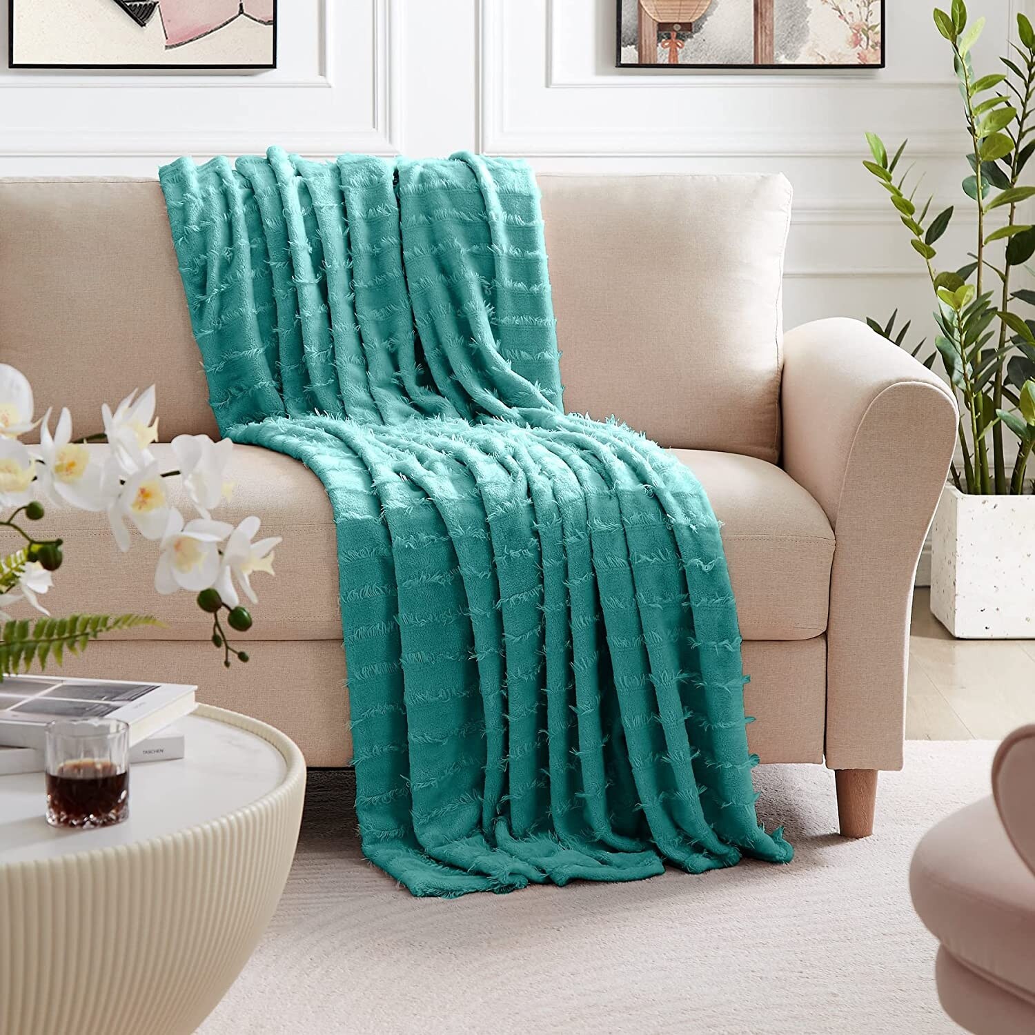Luxuries LIGHT COLOUR Throws Fleece Warm & Cosy Blanket Baby Rug Bed Sofa Decor 