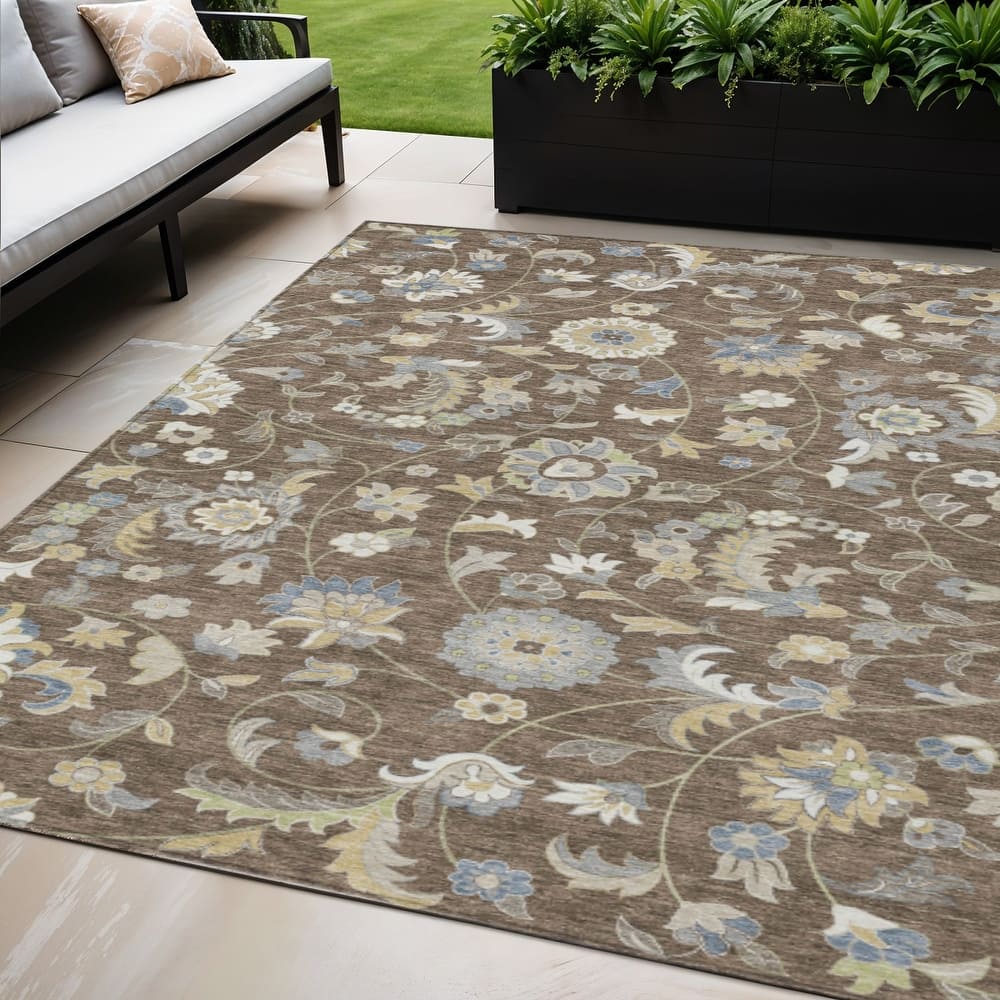 HomeRoots Floral Transitional Rectangle Outdoor Rug