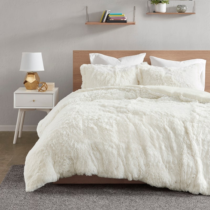 Leena Shaggy Fur Duvet Cover Set by Intelligent Designs