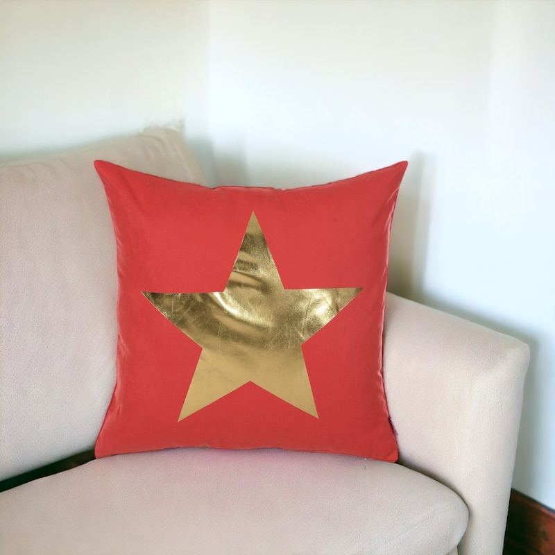 HomeRoots 18" Gold Throw Pillow Cover - Accent