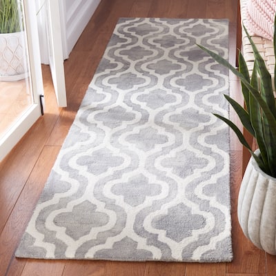 Safavieh Handmade Dip Dye Alana Watercolor Vintage Boho Wool Rug - Grey/Ivory - 2' 3" x 8'