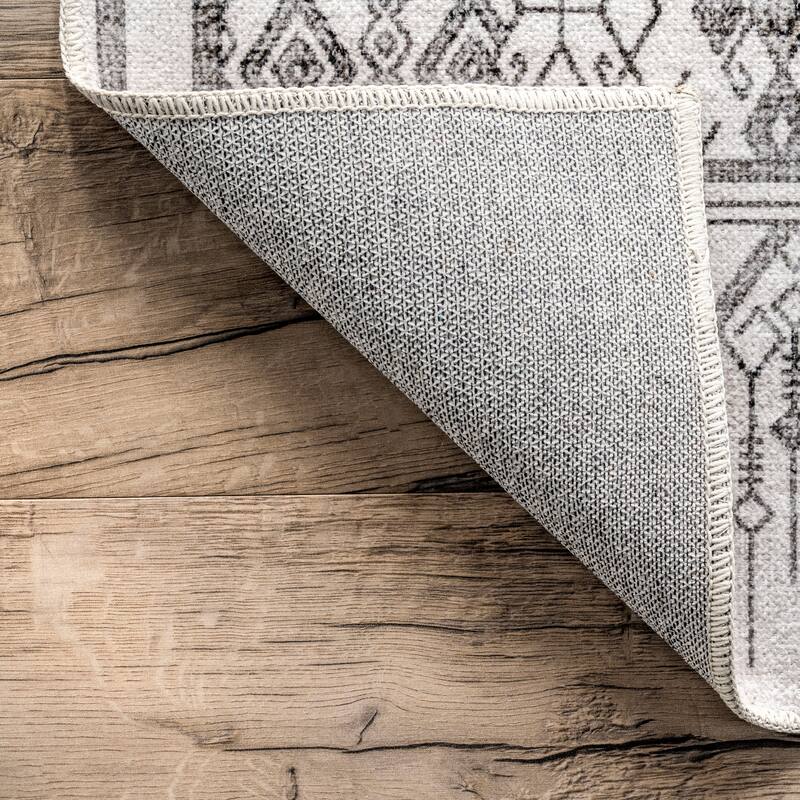 Nuloom Hettie SpinClean Transitional Tribal Machine Washable Area Rug
