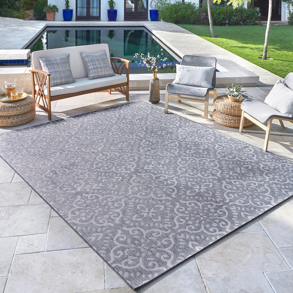 Gertmenian Paseo Powis Steel Grey Transitional Indoor/ Outdoor Area Rug