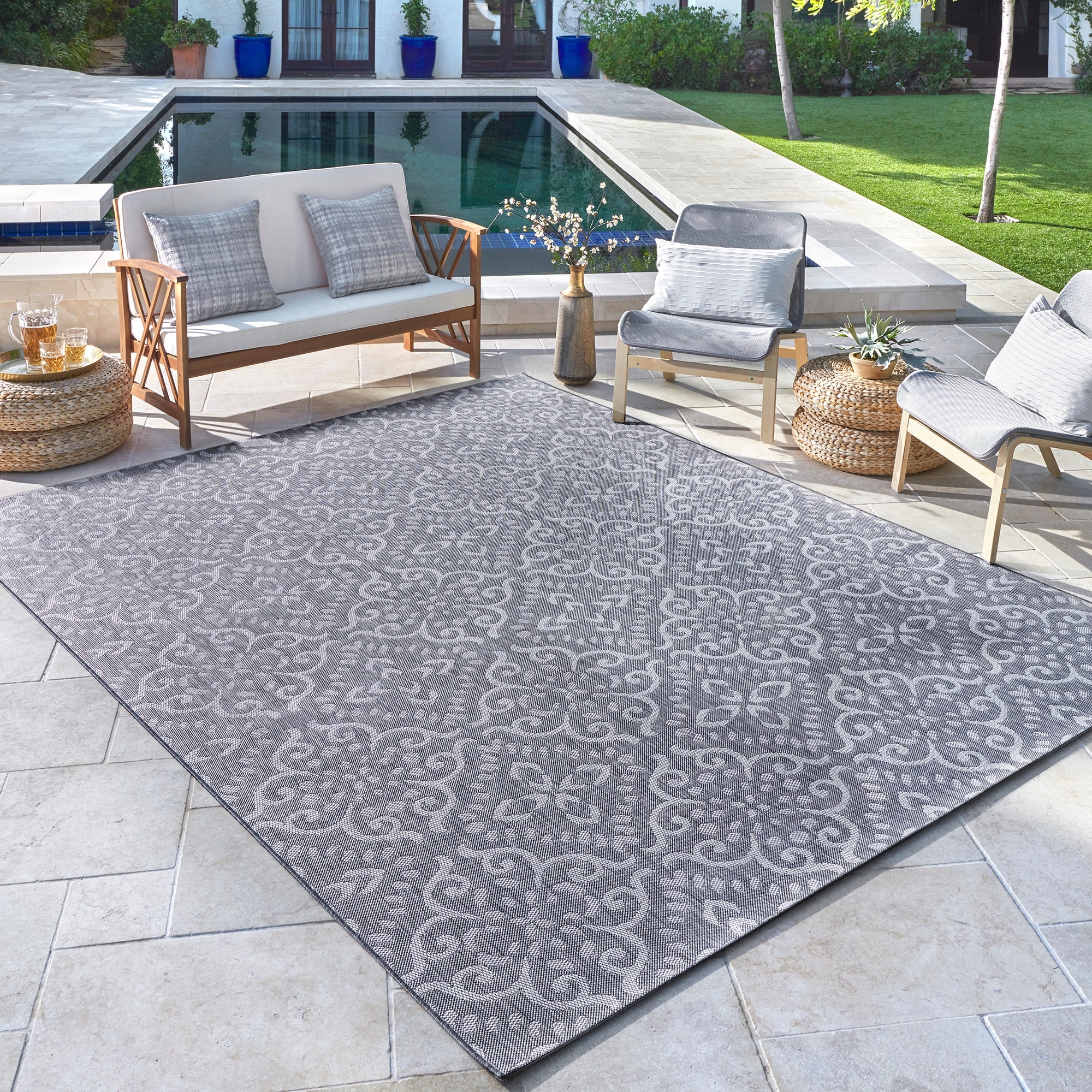 Gertmenian Paseo Powis Steel Grey Transitional Indoor/ Outdoor Area Rug