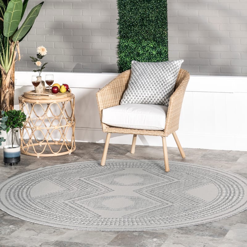 Nuloom Charlotte Contemporary Indoor/Outdoor Area Rug - 8' Round - Light Grey