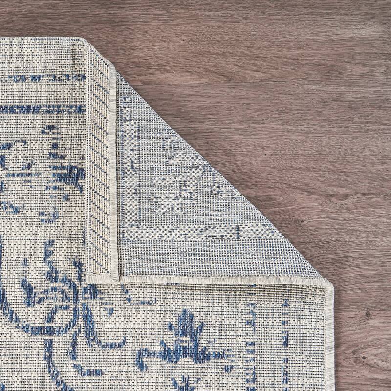 Sevita Sadie Traditional Medallion Navy/Gray Durable Performance Indoor/Outdoor Area Rug