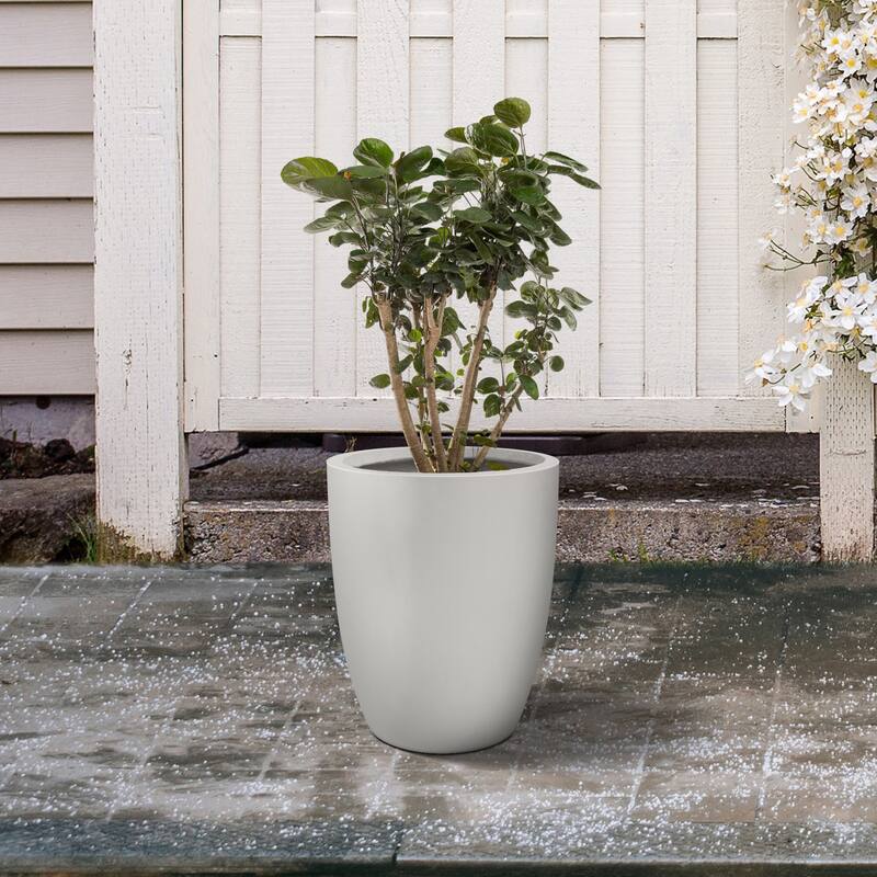 Kante Round Lightweight Concrete and Weather Resistant Fiberglass Indoor Outdoor Planter with Drainage Hole