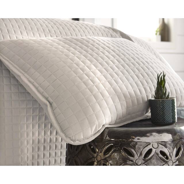 Oversized Solid 3-piece Quilt Set by Southshore Fine Linens