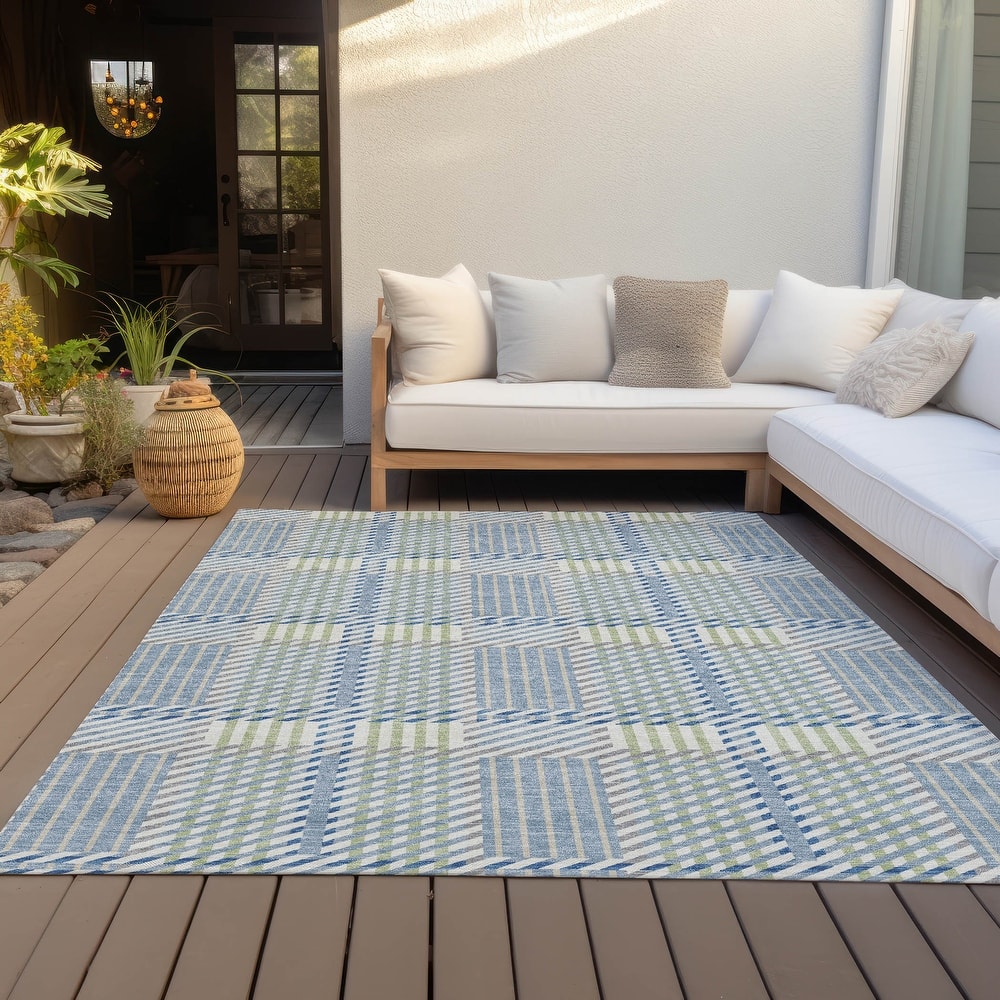 Machine Washable Indoor/ Outdoor Geometric Stripe Chantille Rug