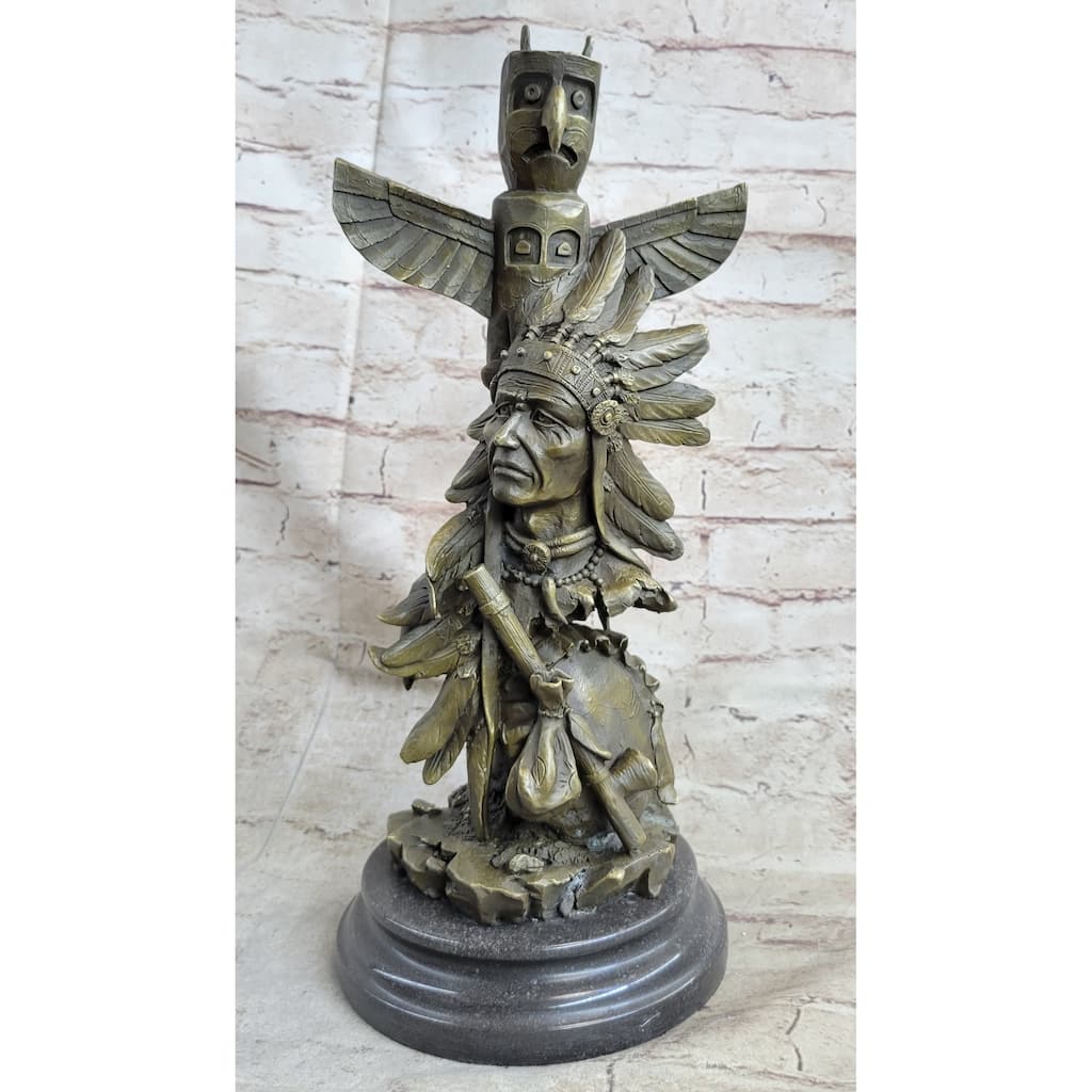 Sign Original Imitative Fisher Indian Warrior With Totem Pole Bird Bronze Statue Sculpture