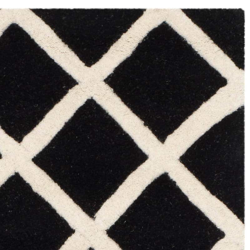 SAFAVIEH Handmade Chatham Retha Modern Moroccan Wool Rug