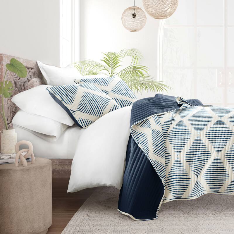 Becky Cameron All Season 3 Piece Distressed Diamond Reversible Quilt Set with Shams