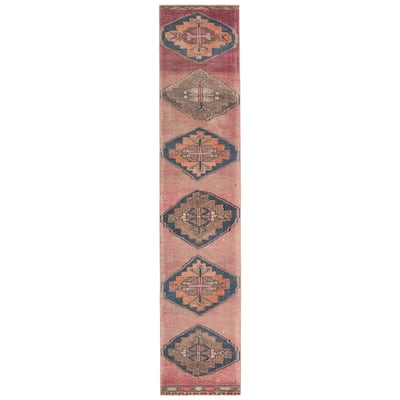 Mirta Machine Washable Medallion Pink/ Blue Area Rug