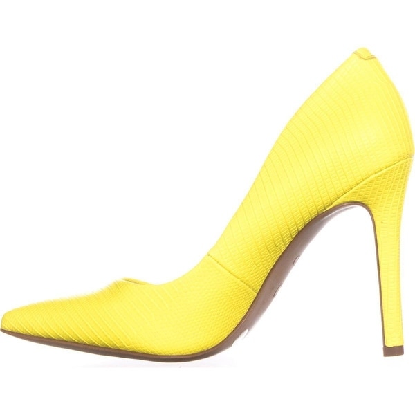 jessica simpson cassani pumps yellow