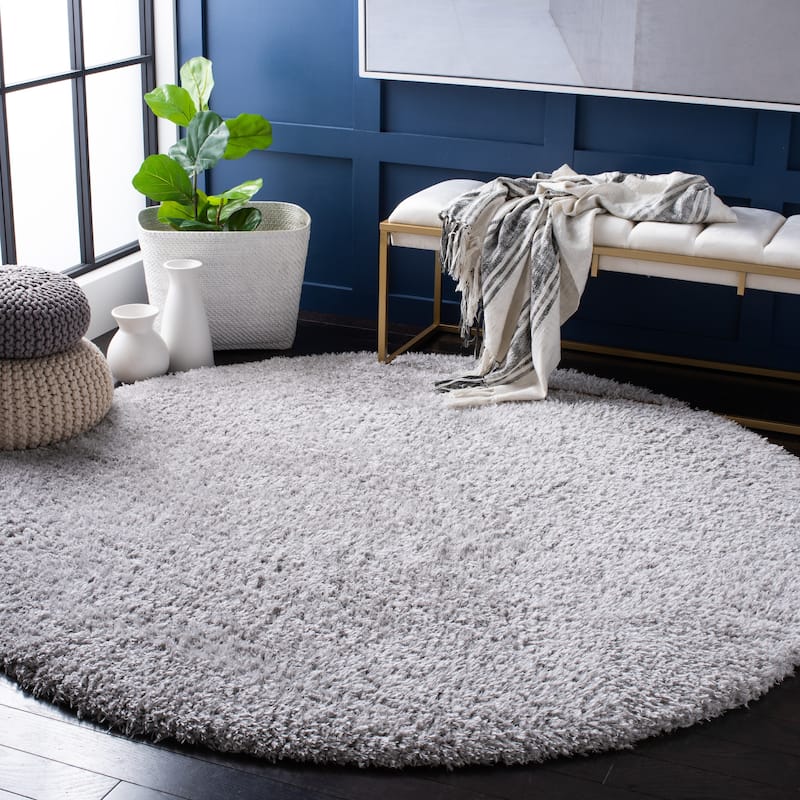 SAFAVIEH Flokati Vojsava Shag Solid Rug - 6'7" Round - Light Grey