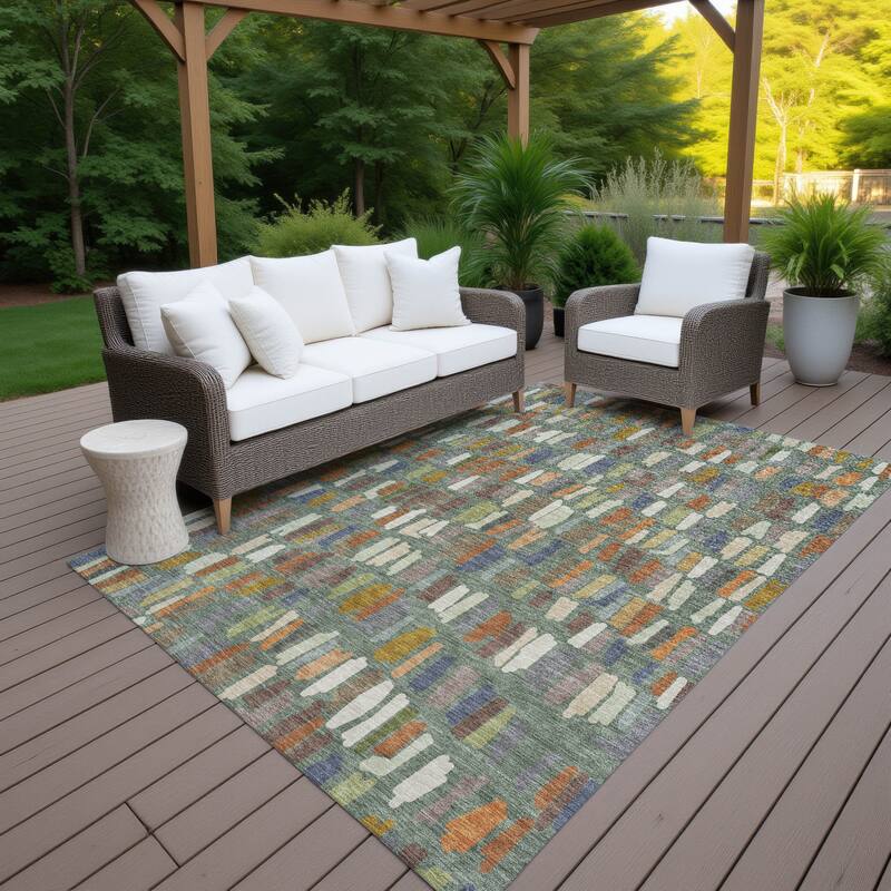 Machine Washable Indoor/ Outdoor Modern Mosaic Chantille Rug
