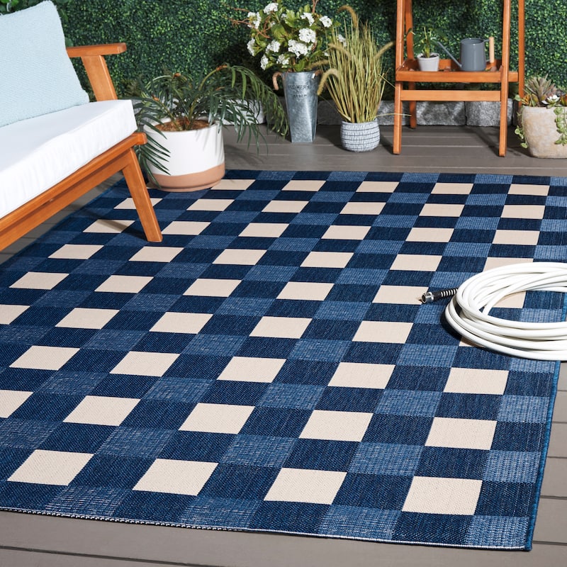 SAFAVIEH Courtyard Meryem Indoor/Outdoor Washable Backyard Patio Rug