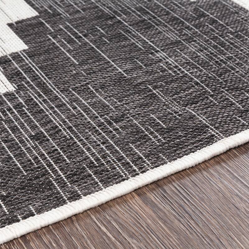 Artistic Weavers Aleida Indoor/Outdoor Modern Area Rug