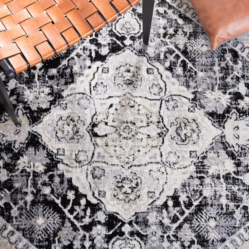 SAFAVIEH Brentwood Nato Oriental Medallion Rug