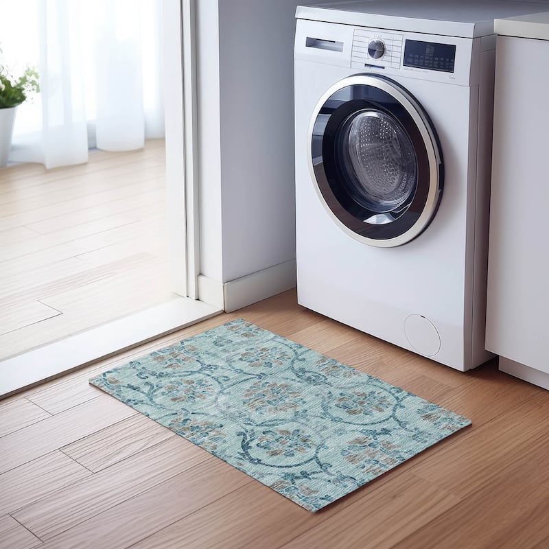 Machine Washable Indoor/ Outdoor Chantille Scroll Floral Rug