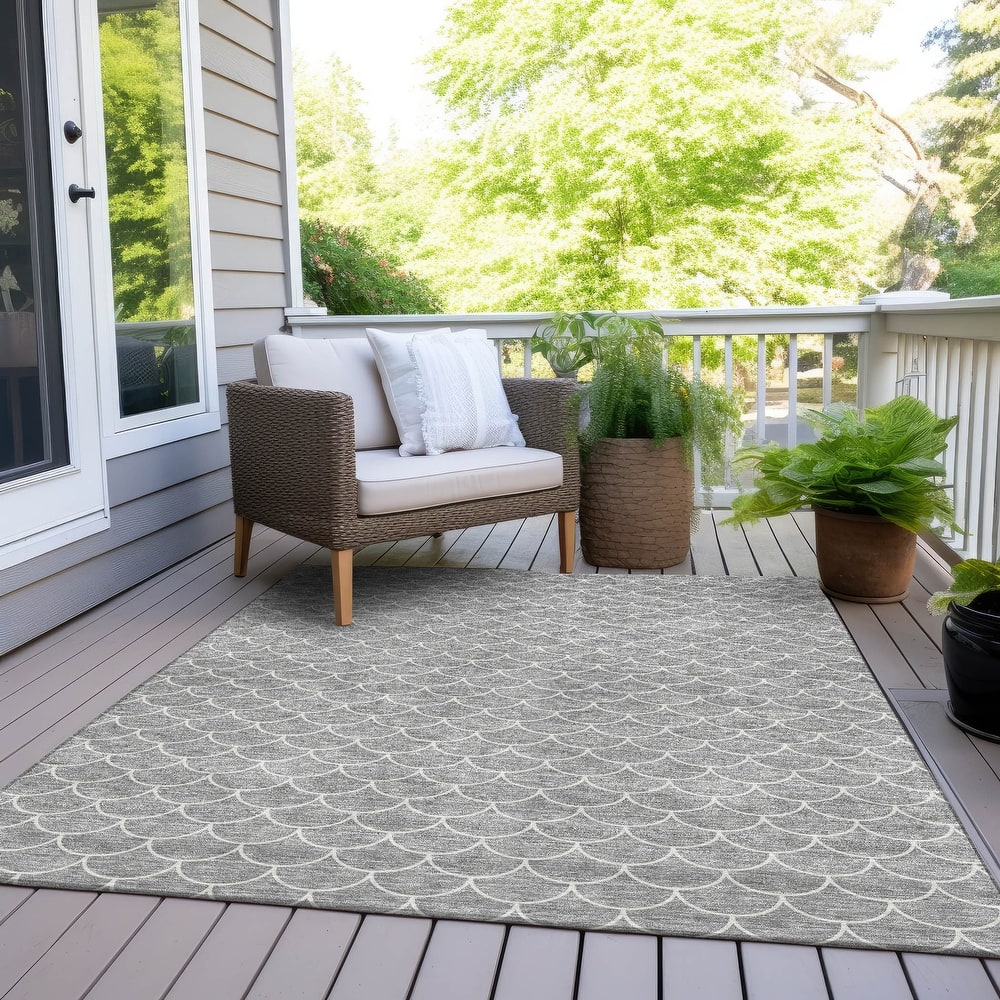 Machine Washable Indoor/ Outdoor Chantille Modern Geo Rug