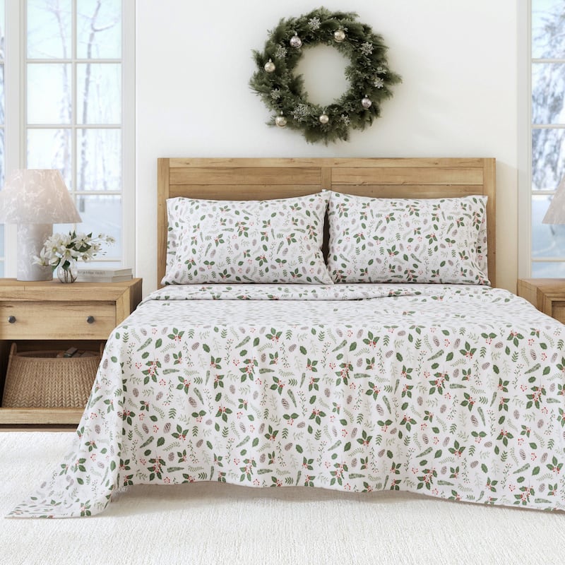 Linery & Co. Christmas Turkish Cotton Double-Brushed Flannel Bed Sheet Set - California King - Little Holly