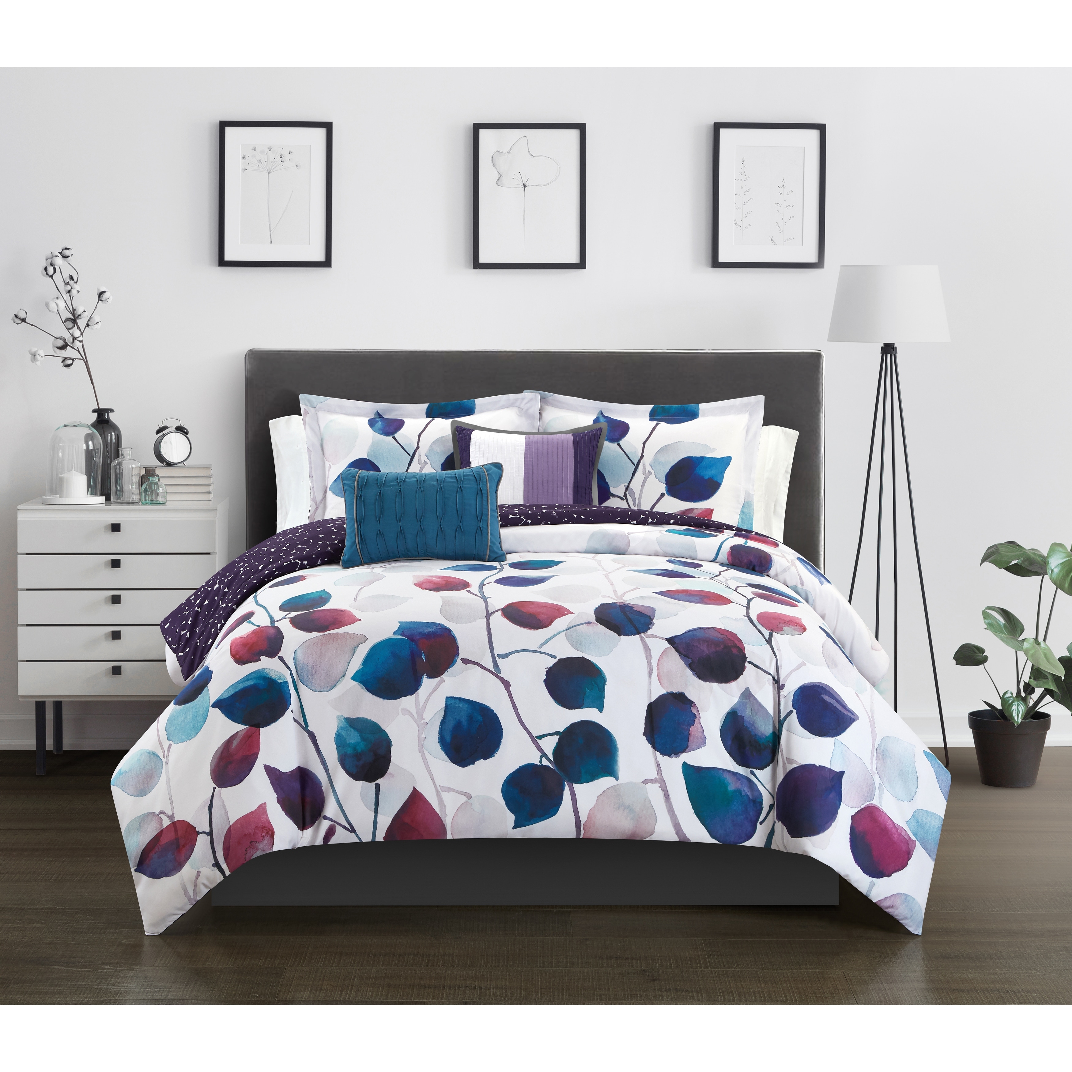 Porch & Den St. Vianney Floral Microfiber 5-piece Comforter Set - On Sale -  Overstock - 30897397