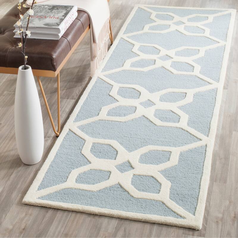 SAFAVIEH Handmade Cambridge Vaide Modern Wool Rug - 2'6" x 8' Runner - Blue/Ivory