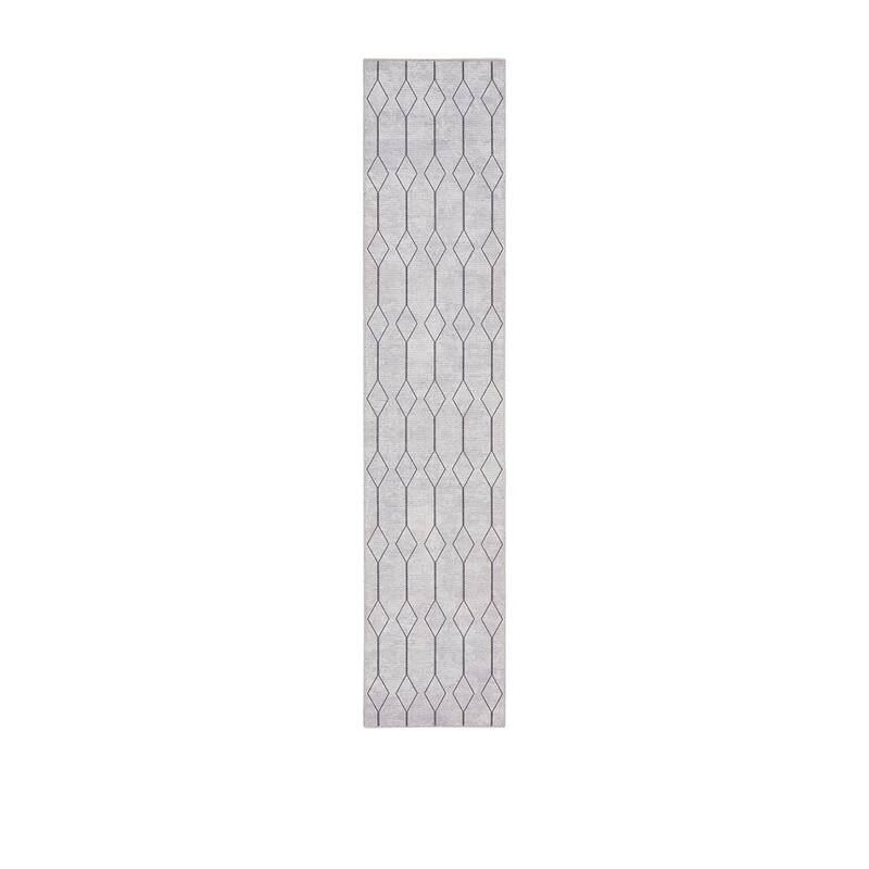 HomeRoots 10' Runner Cream Geometric Power Loom Washable Runner Rug - 120' X '26' X '0.28