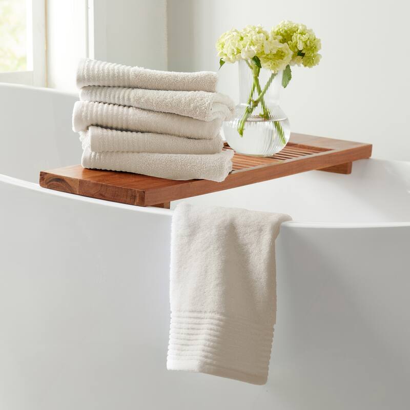 Linery & Co. 100% Featherspun Cotton Quick-Dry Bath Towel