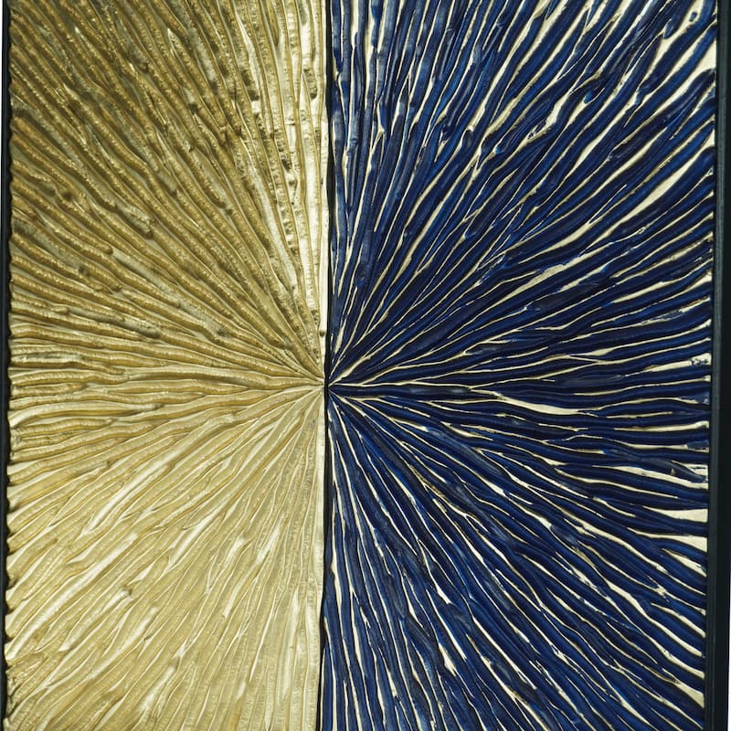 HUJI 2-Tone Pine Wood Carving Wall Decor