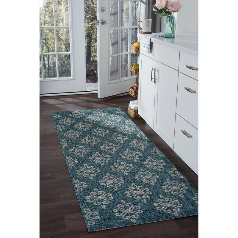 Colonnade Transitional Scroll Indoor/Outdoor Area Rug
