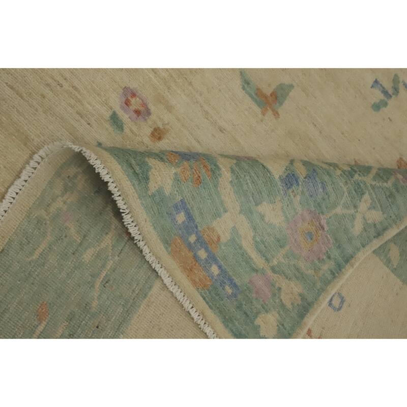 Hand Knotted Oriental 100% Wool Carpet Traditional Floral Beige & Ivories Art Deco Area Rug - 6' 9'' X 7' 1''