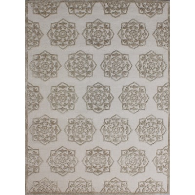 SAFAVIEH Handmade Glamour Madhavi Modern Viscose Rug