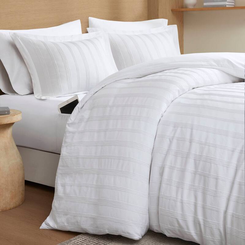 Chelsea Square Logan Woven Striped Duvet Set