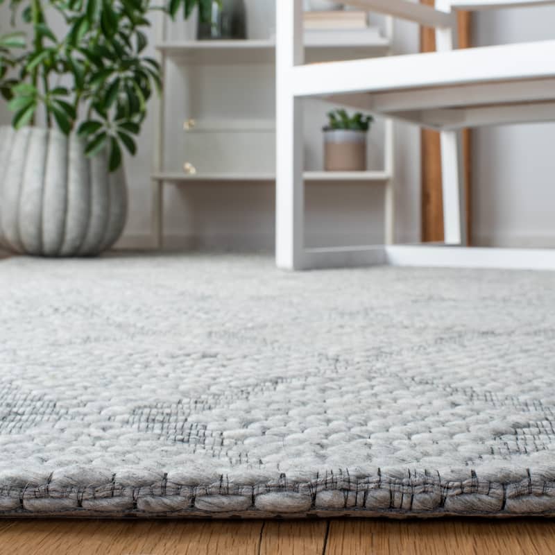 SAFAVIEH Marbella Fidalma Wool Rug