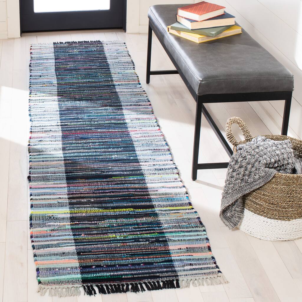 SAFAVIEH, Hand-Woven Rag Jonna Jeltsje Cotton Rug with Fringe