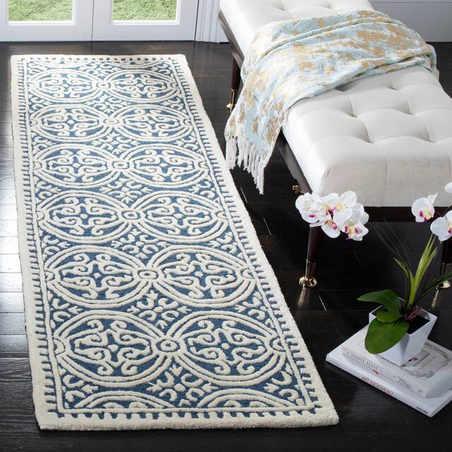 SAFAVIEH Handmade Cambridge Myrtis Moroccan Wool Rug - 2'6" x 14' Runner - Navy Blue/Ivory