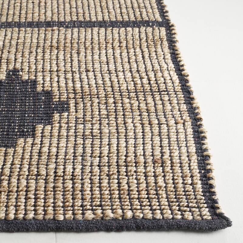 SAFAVIEH Natural Fiber Delcie Casual Jute Rug