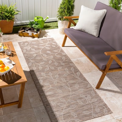 Artistic Weavers Otis Indoor / Outdoor Floral Area Rug
