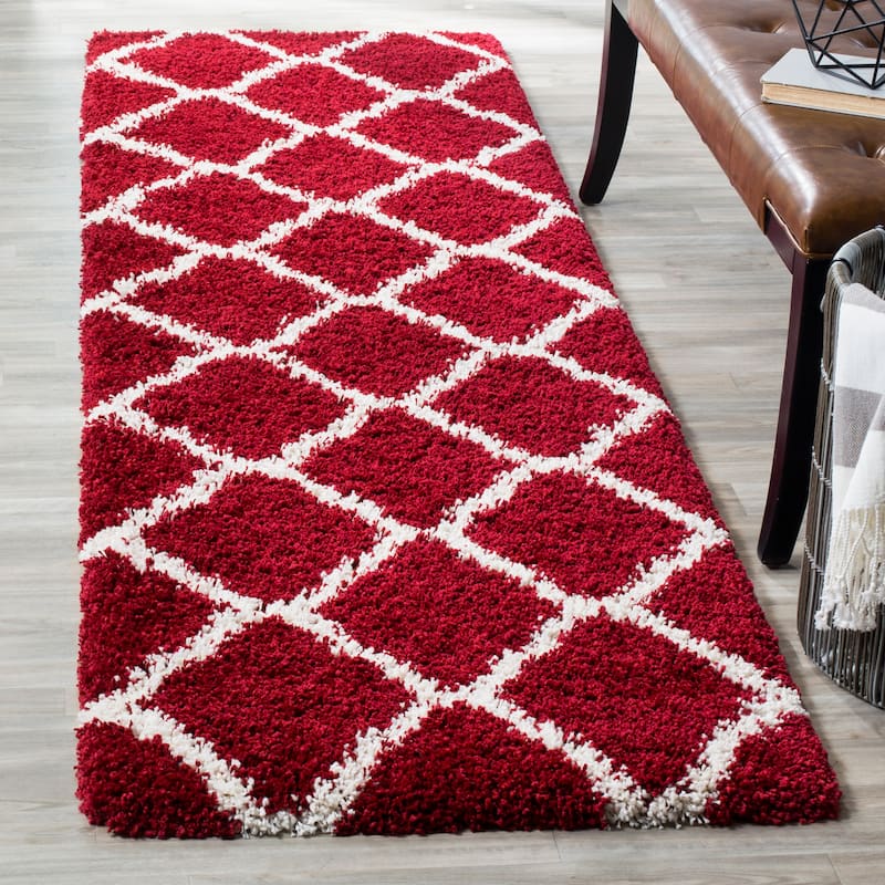 SAFAVIEH Hudson Shag Athena Trellis 2-inch Thick Rug - 2'3" x 3'9" - Red/Ivory