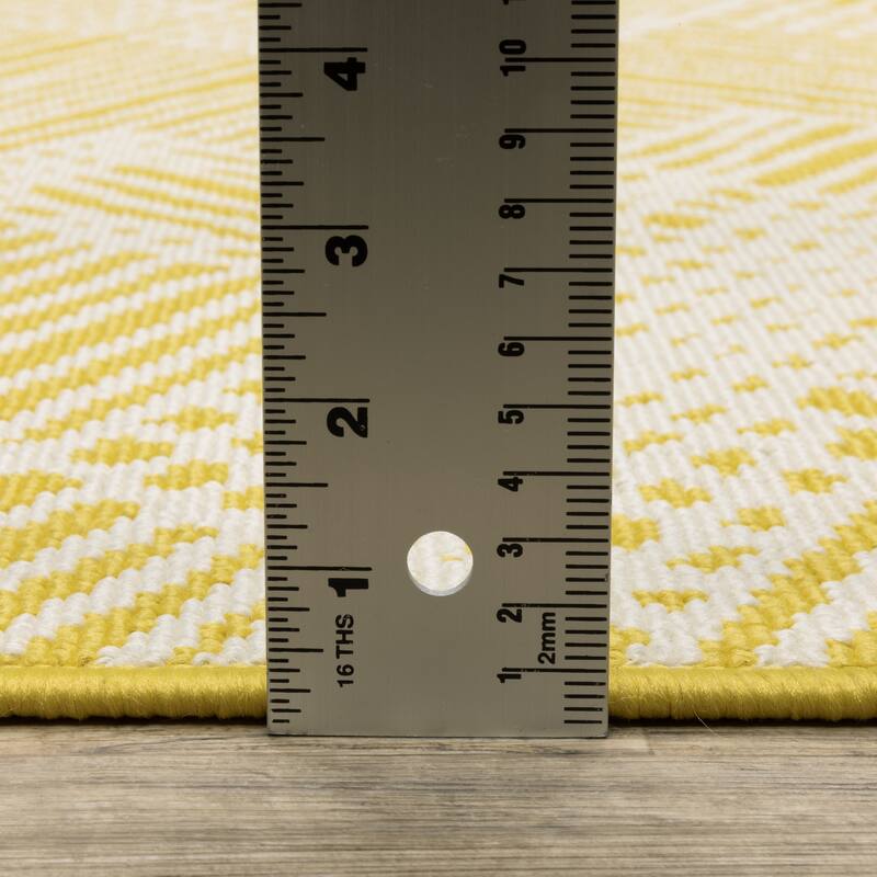Harlowe Geometric Cross-hatch Yellow/ Ivory Area Rug