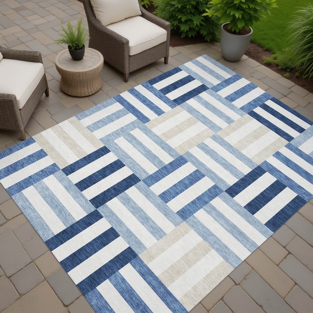 Machine Washable Indoor/ Outdoor Modern Hatch Chantille Rug
